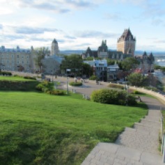 Blick auf Fairmont und Altstadt, Quebec City, Quebec (c) tanadia.com